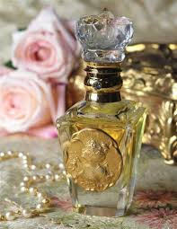 RI Beauty Insider: Change of Season Fragrances – Your New Fall Perfume