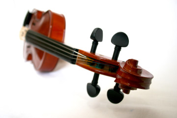 Thousands Sign Petition to Include Arts Education in Rhode Island Graduation Requirements 81 Violin Music 360 240 90